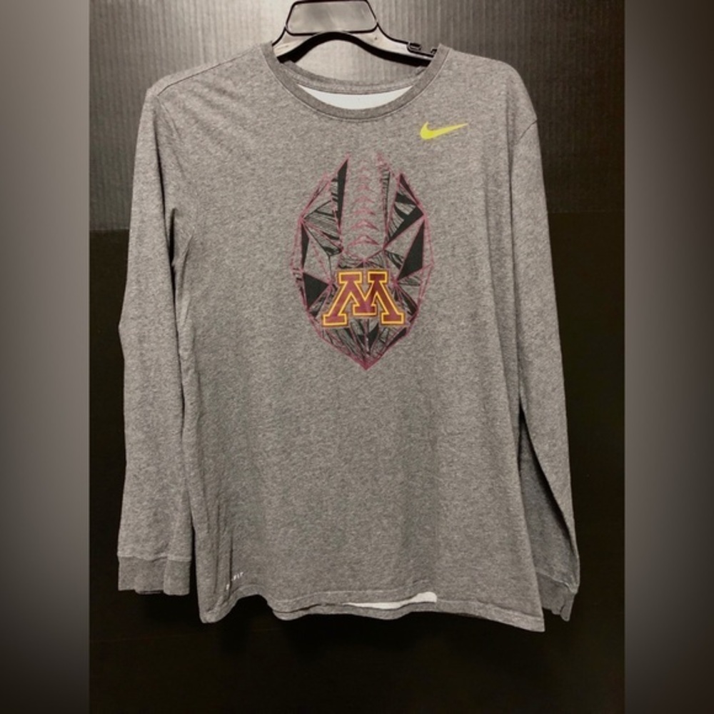 🪺Nike DriFIT MN Golden Gophers Hockey Long Sleeve T-shirt